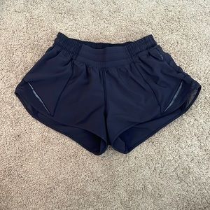 navy blue lululemon shorts